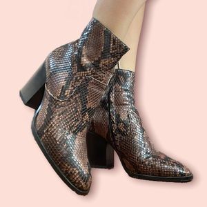Snakeprint Booties | ZARA